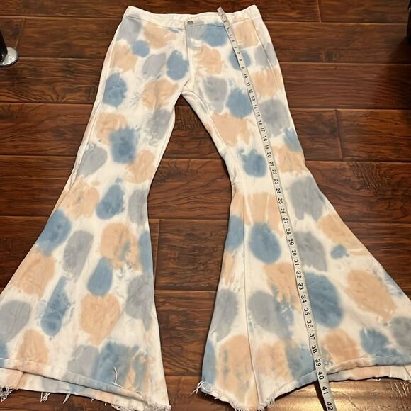 Peach Love Tie Dye Blue Tan Boho Bell Bottom 70’s Inspired Style Jeans Feminine - Picture 7 of 14